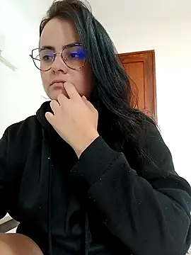 Im Amelia online show from February 15, 6:55 pm