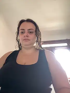 Im Amelia online show from April 13, 2:55 pm