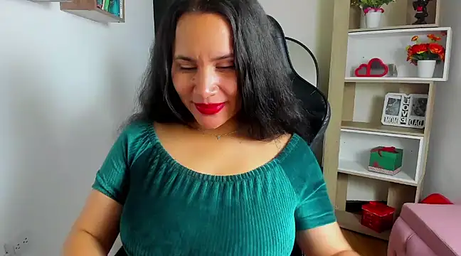 Saylor Lee22 online show from December 4, 6:33 am