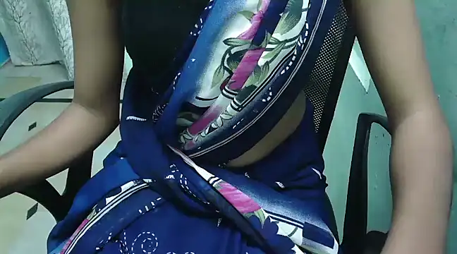 Honeyberose online show from March 22, 7:20 pm