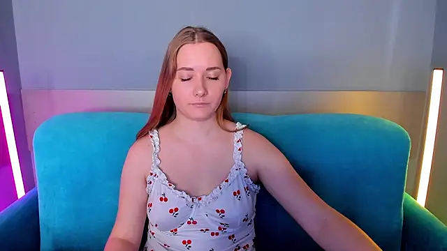 AlinaVice online show from March 12, 4:30 am