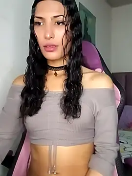 Lanna hott  online show from April 14, 8:15 pm