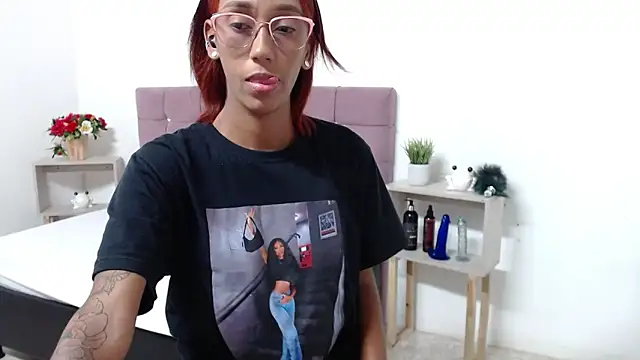 Snapshot of ZashaRomero chatting on February 11, 5:40 pm ZashaRomero online show from February 11, 5:40 pm