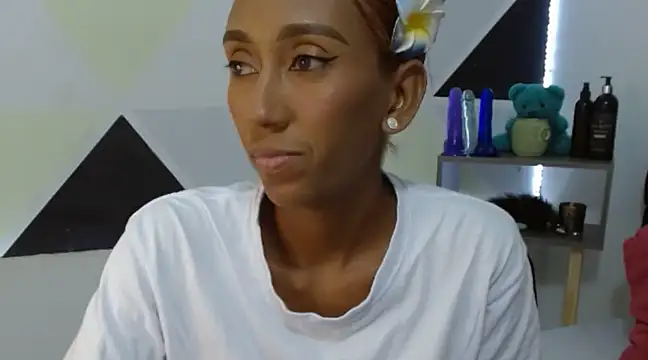 Snapshot of ZashaRomero chatting on February 26, 9:58 pm ZashaRomero online show from February 26, 9:58 pm