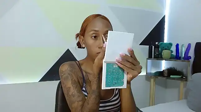 Snapshot of ZashaRomero chatting on March 15, 8:54 pm ZashaRomero online show from March 15, 8:54 pm