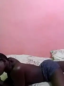 Snapshot of bad-boy-2002 chatting on June 19, 7:39 pm bad-boy-2002 online show from June 19, 7:39 pm