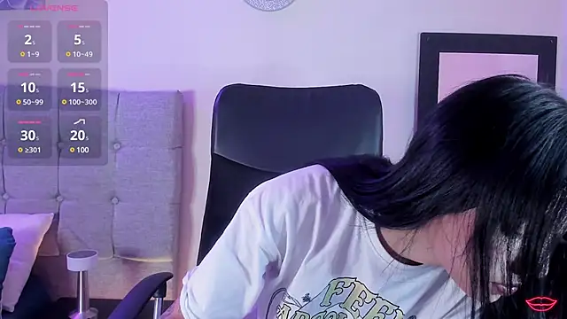 samy lewis online show from December 18, 11:40 pm