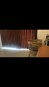 Snapshot of tommy_cumfinger chatting on November 3, 4:03 am tommy cumfinger online show from November 3, 4:03 am