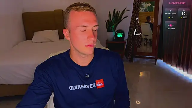 tommy cumfinger online show from November 13, 6:01 am