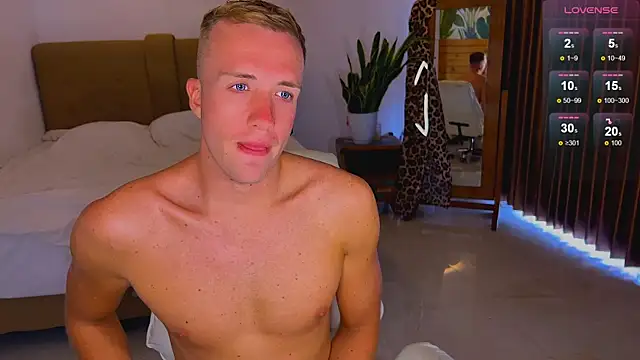 tommy cumfinger online show from December 2, 6:30 am