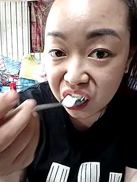 VyOanh2K online show from March 10, 6:27 am