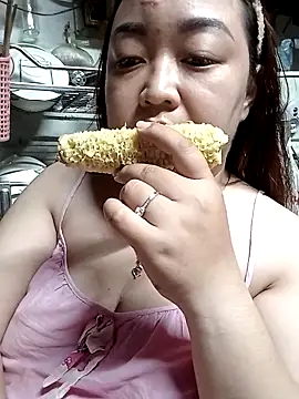 VyOanh2K online show from September 24, 12:41 pm