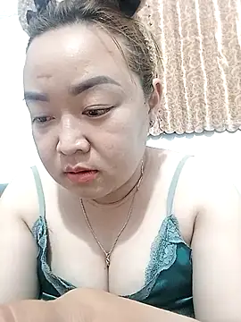 VyOanh2K online show from December 5, 3:30 pm