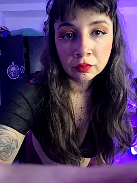 Snapshot of Aria_Bennett21 chatting on June 14, 2:57 am Aria Bennett21 online show from June 14, 2:57 am