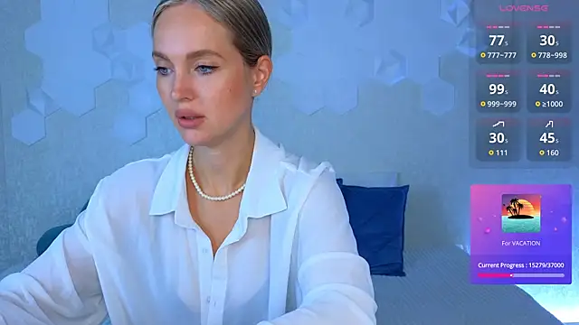 Snapshot of Lynna_Sparks chatting on July 27, 2:07 am Lynna Sparks online show from July 27, 2:07 am