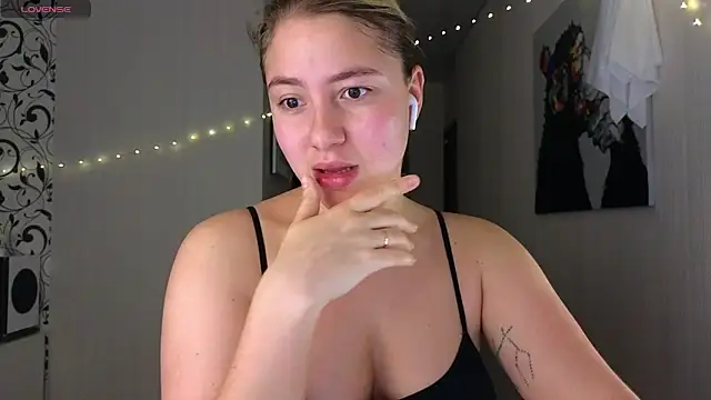 Yassyaaa online show from January 25, 4:23 am