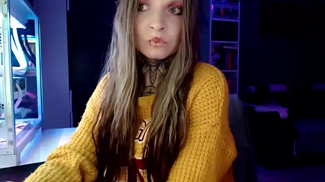 Snapshot of InesGold chatting on February 25, 10:29 pm InesGold online show from February 25, 10:29 pm