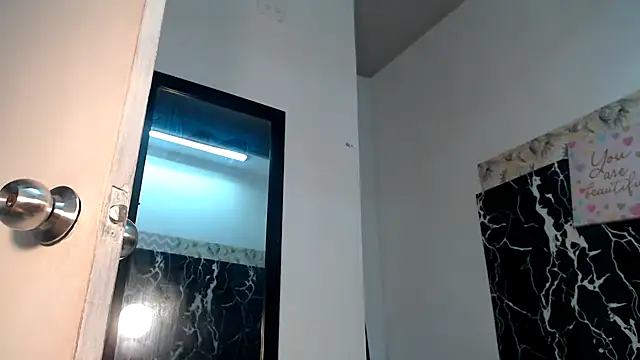 Snapshot of KristalTsXXX chatting on February 25, 4:16 pm KristalTsXXX online show from February 25, 4:16 pm