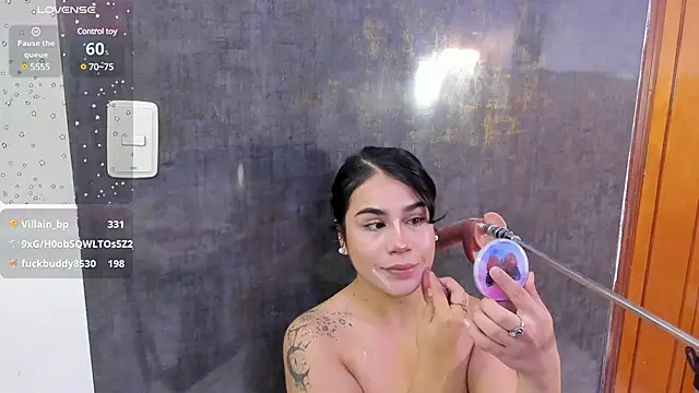 Snapshot of zyle_boobs chatting on February 23, 2:29 am zyle boobs online show from February 23, 2:29 am