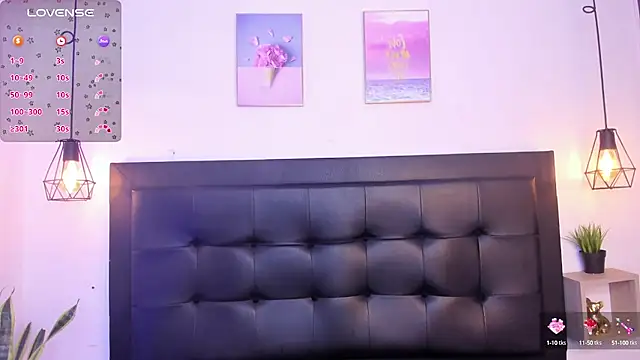 Snapshot of sweet_abby1 chatting on December 10, 12:16 pm sweet abby1 online show from December 10, 12:16 pm