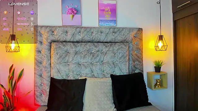 Snapshot of sweet_abby1 chatting on February 22, 12:19 pm sweet abby1 online show from February 22, 12:19 pm