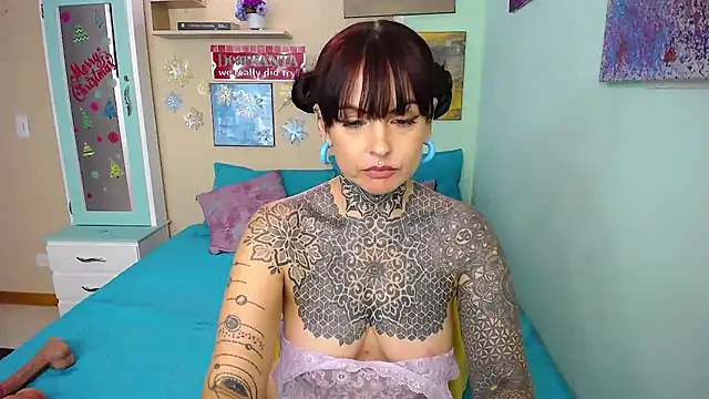 LolaRouse online show from December 6, 10:52 pm