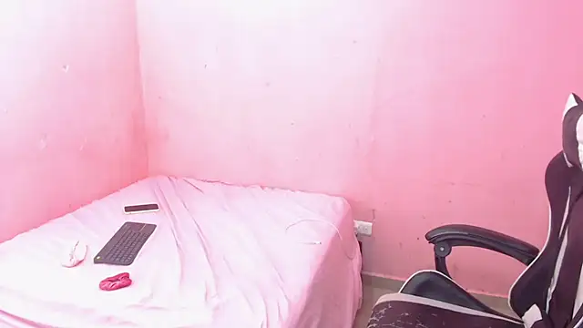 DEMI LEED online show from February 11, 9:14 pm