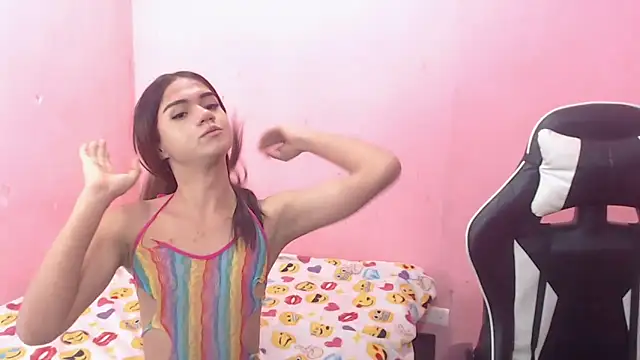 DEMI LEED online show from February 13, 2:31 pm