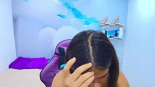 DEMI LEED online show from September 18, 1:13 pm