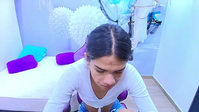 DEMI LEED online show from October 31, 12:28 pm