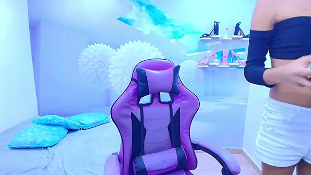 DEMI LEED online show from January 14, 12:00 pm