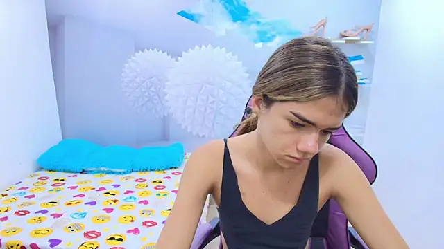 DEMI LEED online show from February 16, 12:12 pm