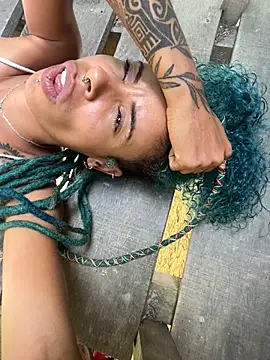 sammoura01 online show from February 10, 3:49 pm