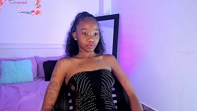 Rihana hot01 online show from January 23, 11:15 pm