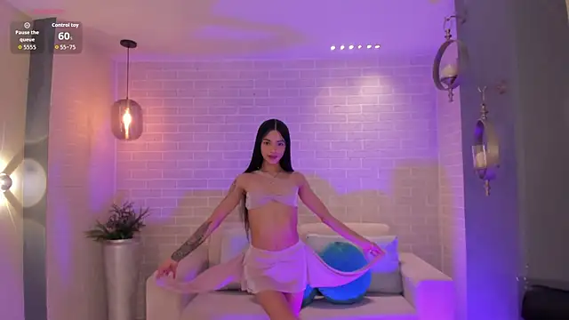 HannahJamesX online show from December 20, 7:21 pm