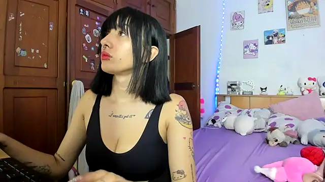 LunaDeCristall online show from September 10, 9:53 am