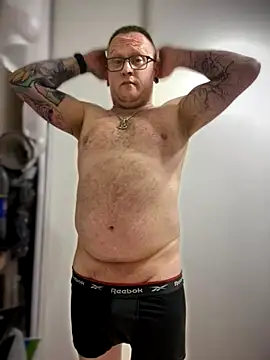 PierreNaked89 online show from October 7, 10:18 pm