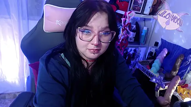 LiloMoon69 online show from February 17, 6:20 am