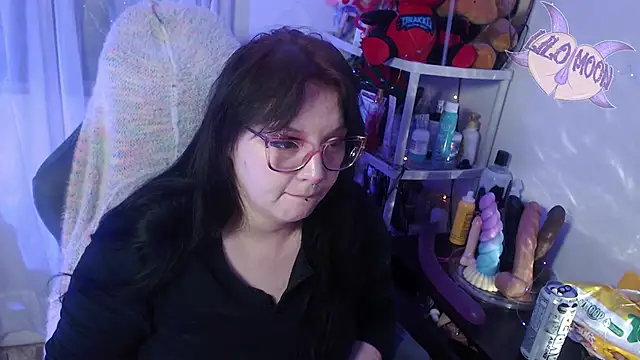 LiloMoon69 online show from March 7, 6:46 am