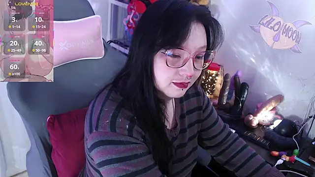 LiloMoon69 online show from September 22, 12:12 am