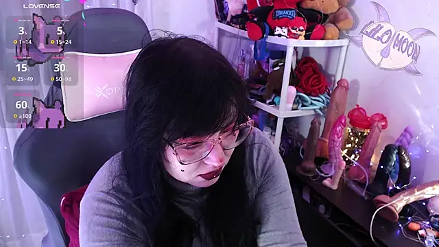 LiloMoon69 online show from March 4, 12:00 pm