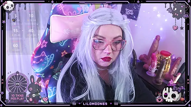 LiloMoon69 online show from June 27, 6:18 am