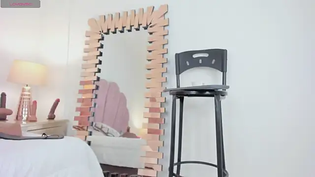 Daddysgirl1  online show from October 2, 9:11 pm