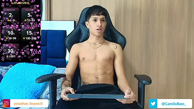  CamiloBass online show from December 21, 8:16 pm