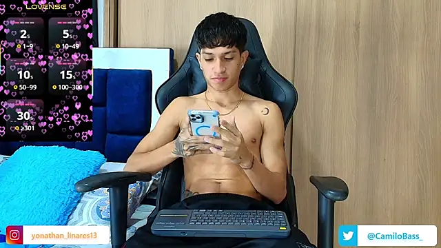  CamiloBass online show from January 18, 1:09 am