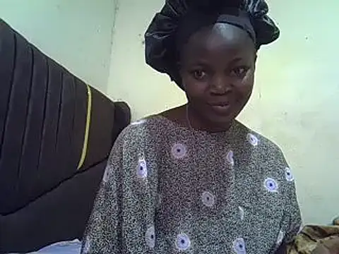 Snapshot of pretty_vivy chatting on January 7, 6:27 am pretty vivy online show from January 7, 6:27 am