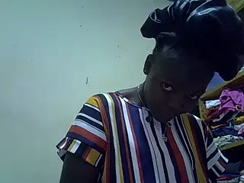 Snapshot of pretty_vivy chatting on January 11, 2:58 pm pretty vivy online show from January 11, 2:58 pm