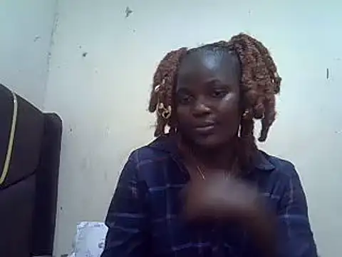 Snapshot of pretty_vivy chatting on February 22, 1:02 pm pretty vivy online show from February 22, 1:02 pm