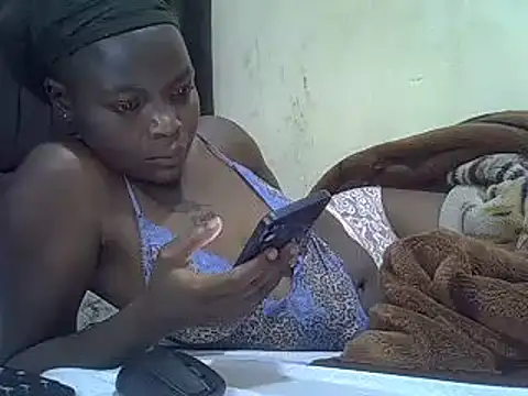 Snapshot of pretty_vivy chatting on March 18, 5:41 am pretty vivy online show from March 18, 5:41 am