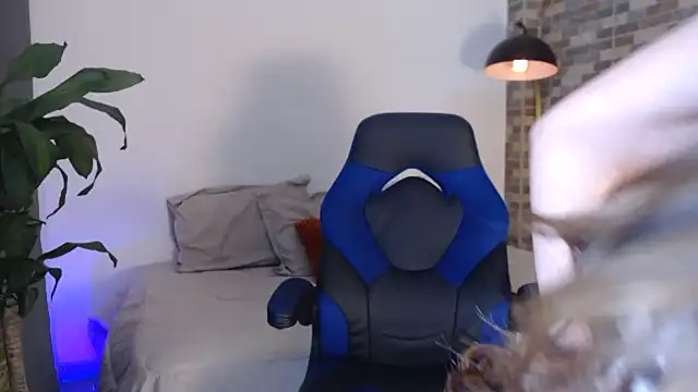 NicoleHaley online show from September 11, 9:48 pm